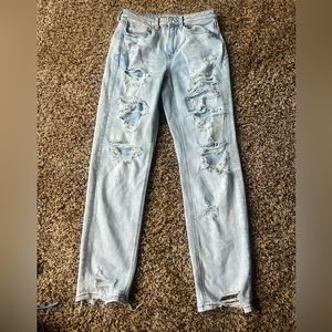 American Eagle ripped jeans size 6